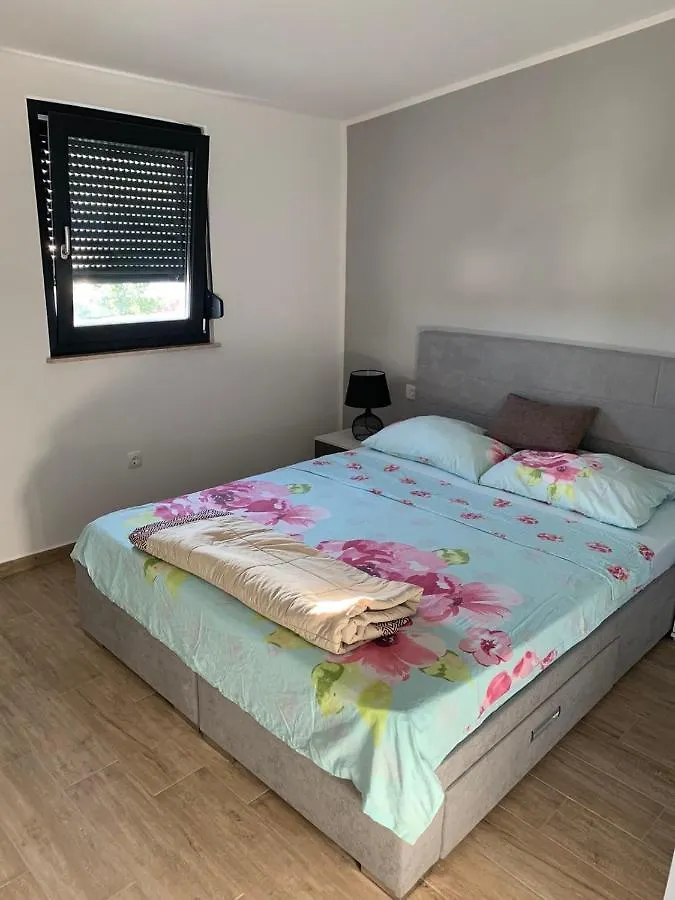 Apartmani Bella Vista Njivice Affittacamere