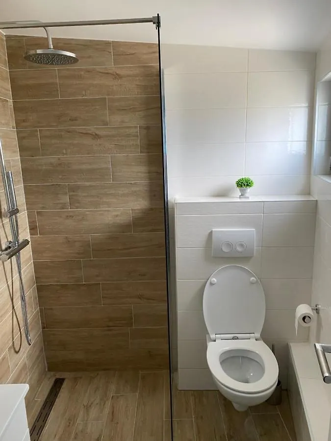 Affittacamere Apartmani Bella Vista Njivice Croazia